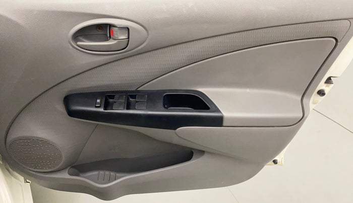 2011 Toyota Etios G, Petrol, Manual, 68,931 km, Driver Side Door Panels Control