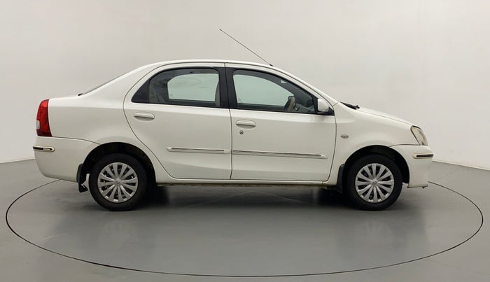 2011 Toyota Etios G, Petrol, Manual, 68,709 km, Right Side