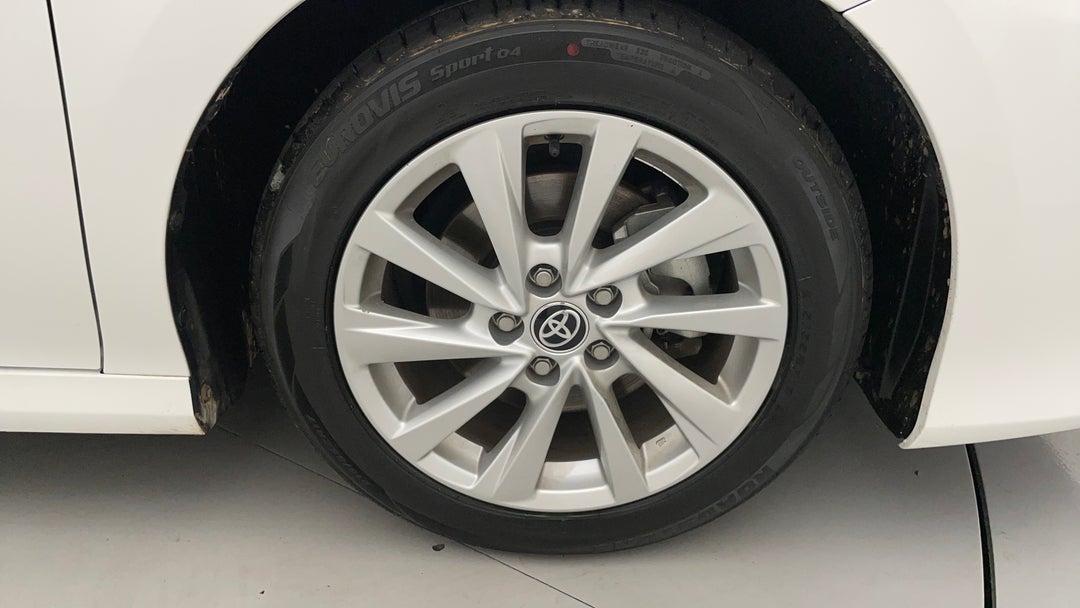 2024 Toyota Camry Ascent + Sat Nav Hybrid, Automatic, 47411 km, Right Front Wheel