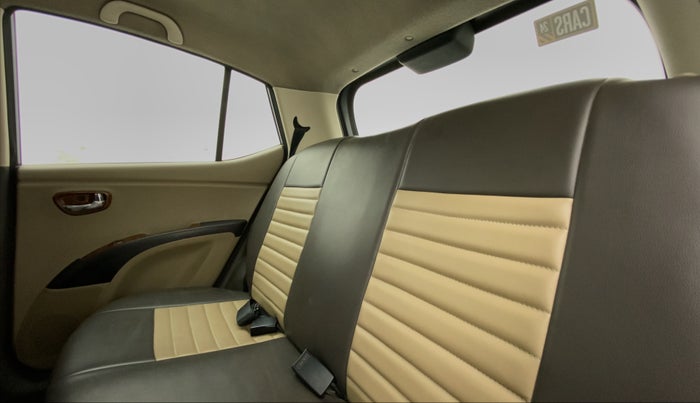 2011 Hyundai i10 MAGNA 1.2, Petrol, Manual, 95,606 km, Right Side Rear Door Cabin
