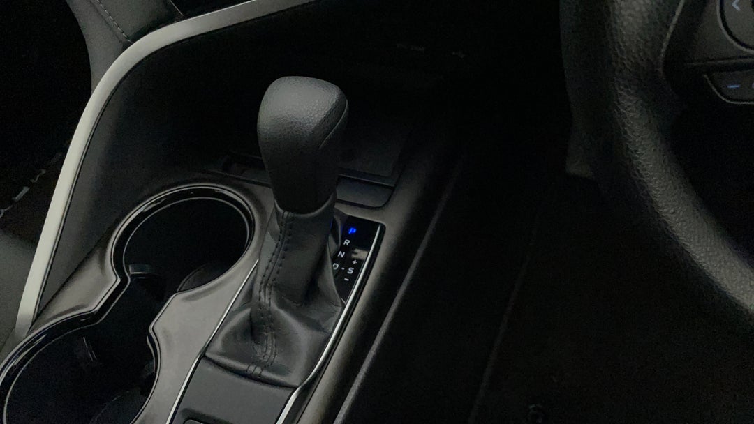 2023 Toyota Camry Ascent, Automatic, 54284 km, Gear Lever 