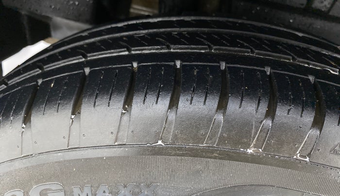 2019 Maruti Dzire VXI, Petrol, Manual, 39,369 km, Right Rear Tyre Tread