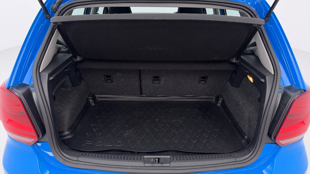2017 Volkswagen Polo 66 Tsi Trendline, Manual, 109324 km, Boot Inside View