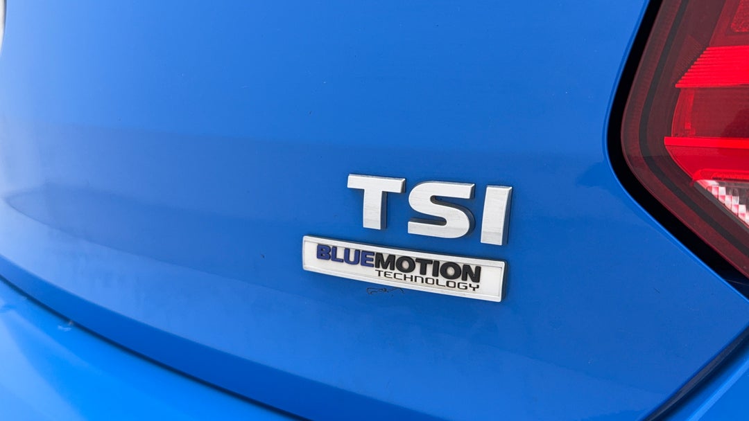 2017 Volkswagen Polo 66 Tsi Trendline, Manual, 109324 km, Badge (Boot Right Side)