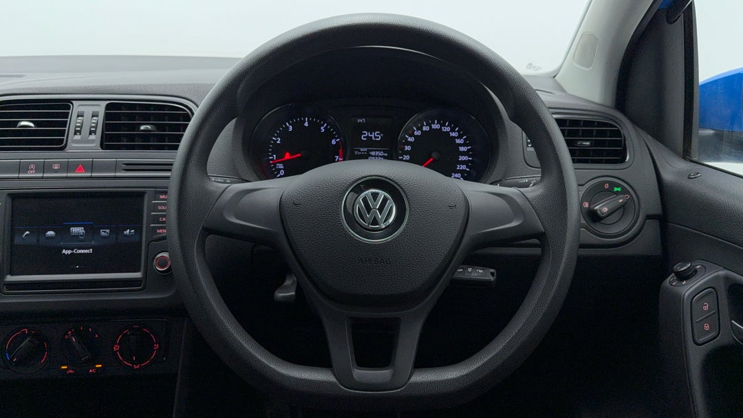 2017 Volkswagen Polo 66 Tsi Trendline, Manual, 109324 km, Steering Wheel Close-up