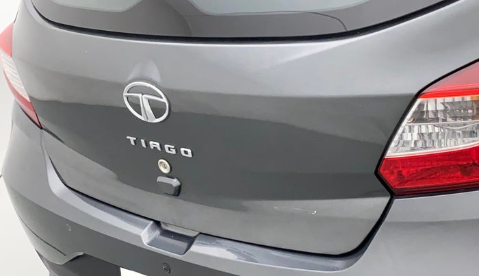 2022 Tata Tiago XT (O) PETROL, Petrol, Manual, 10,681 km, Dicky (Boot door) - Minor scratches