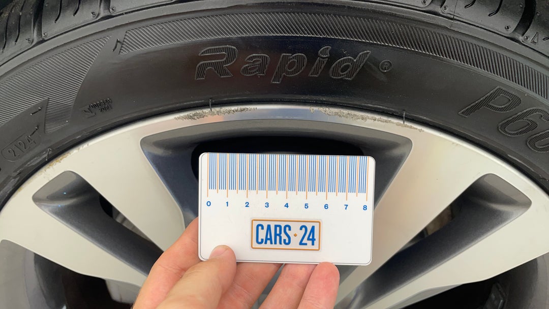 2018 Mercedes-benz C200 Eq (hybrid), Automatic, 131049 km, Wheels Rim Front RHS Scuff