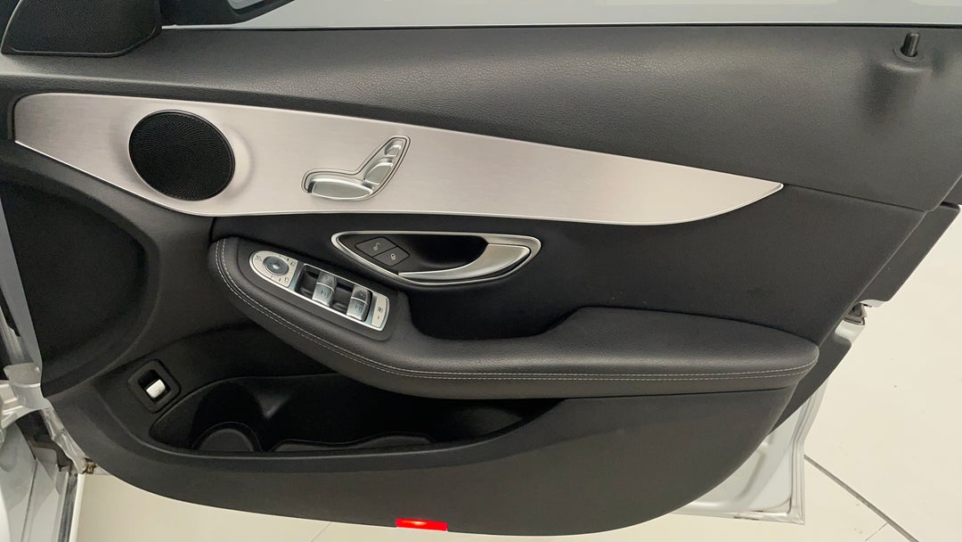 2018 Mercedes-benz C200 Eq (hybrid), Automatic, 131049 km, Speaker View