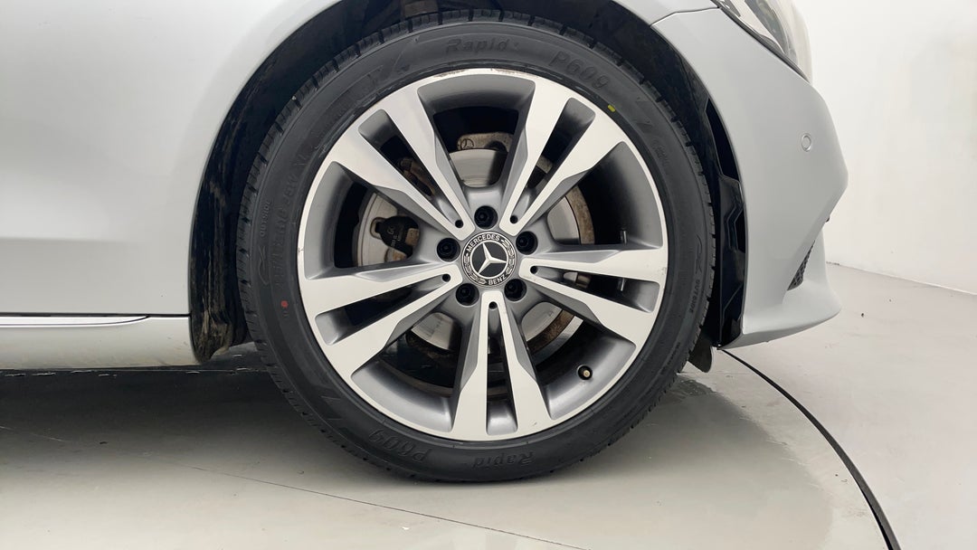 2018 Mercedes-benz C200 Eq (hybrid), Automatic, 131049 km, Right Front Wheel