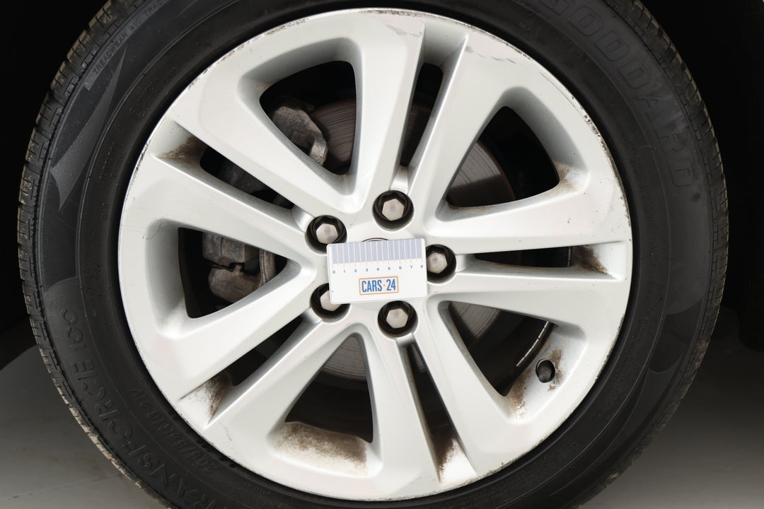 2018 Holden Astra Ls, Automatic, 148944 km, Wheels Rim Front LHS Gutter Rash