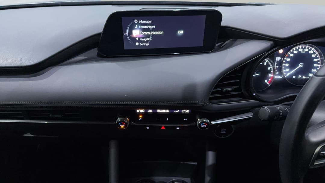 2020 Mazda 3 G20 Evolve, Automatic, 66559 km, Center Console