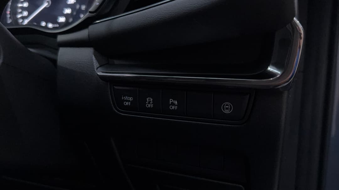 2020 Mazda 3 G20 Evolve, Automatic, 66559 km, Utility Switches/Buttons