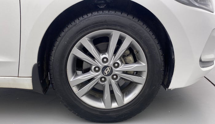2018 Hyundai New Elantra 2.0 SX (O) AT, Petrol, Automatic, 83,195 km, Right Front Wheel