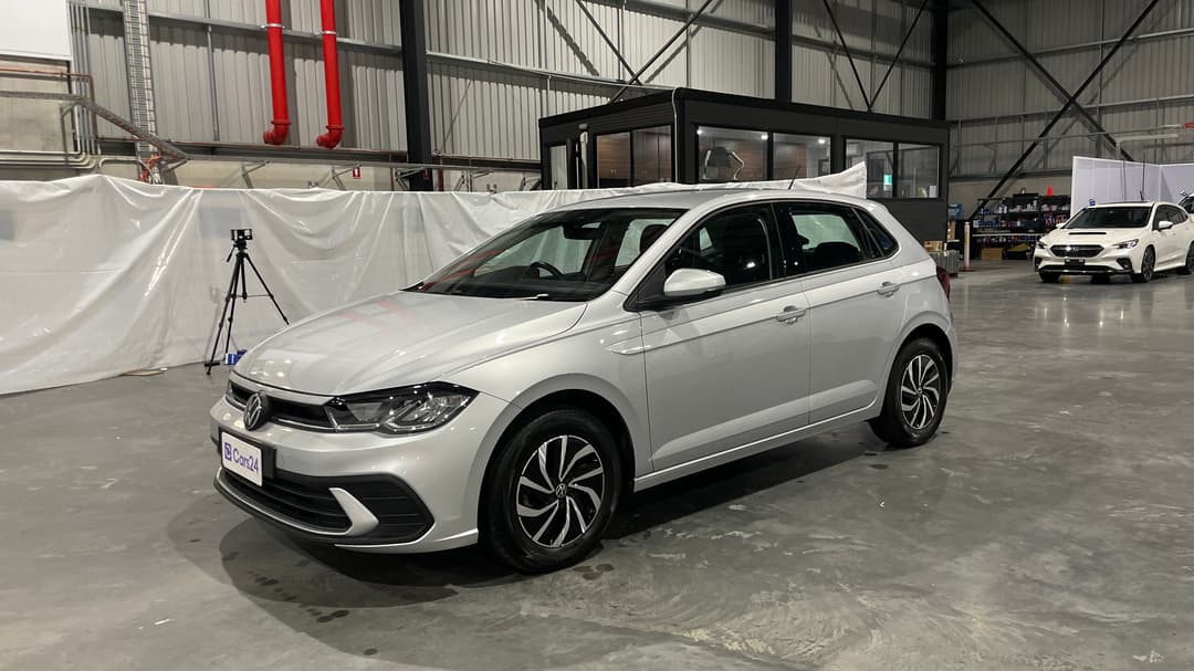 2024 Volkswagen Polo Life, Automatic, 27143 km, Left Front Diagonal (45- Degree) View