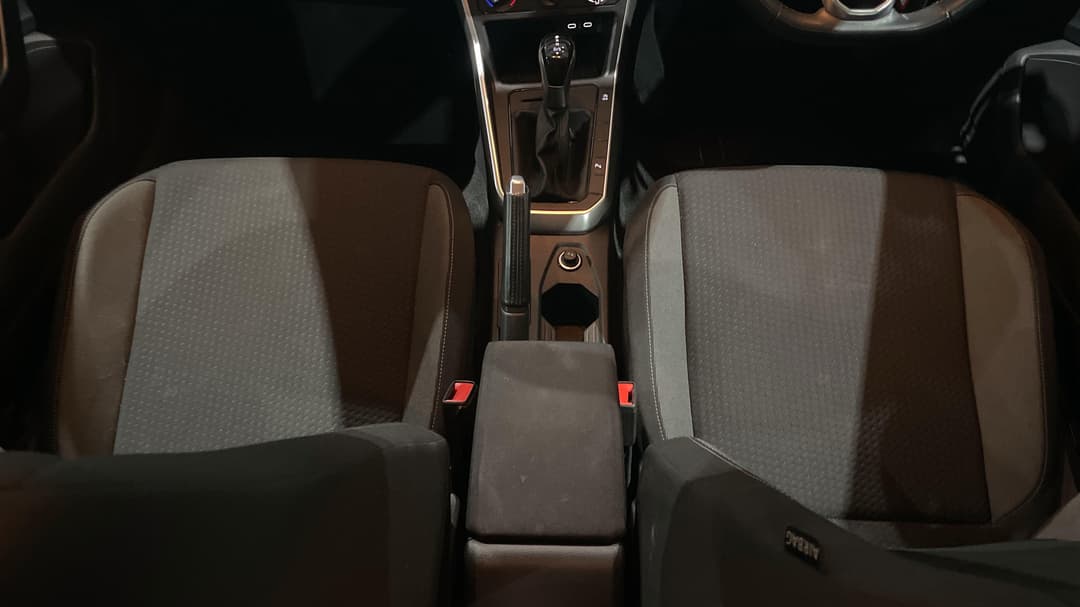 2024 Volkswagen Polo Life, Automatic, 27143 km, Center Console