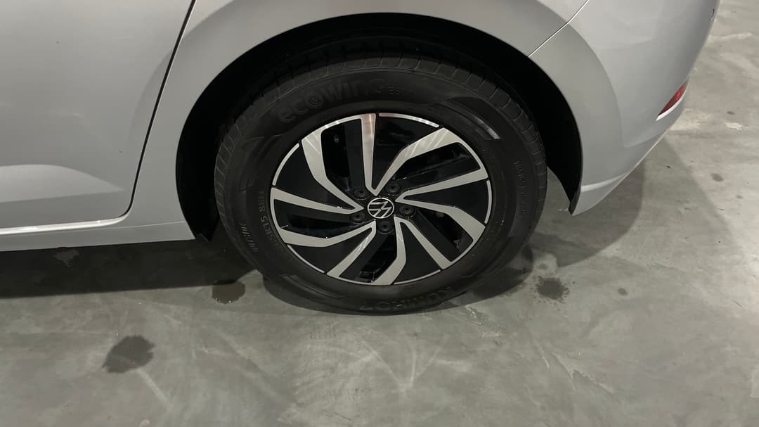 2024 Volkswagen Polo Life, Automatic, 27143 km, Left Rear Wheel