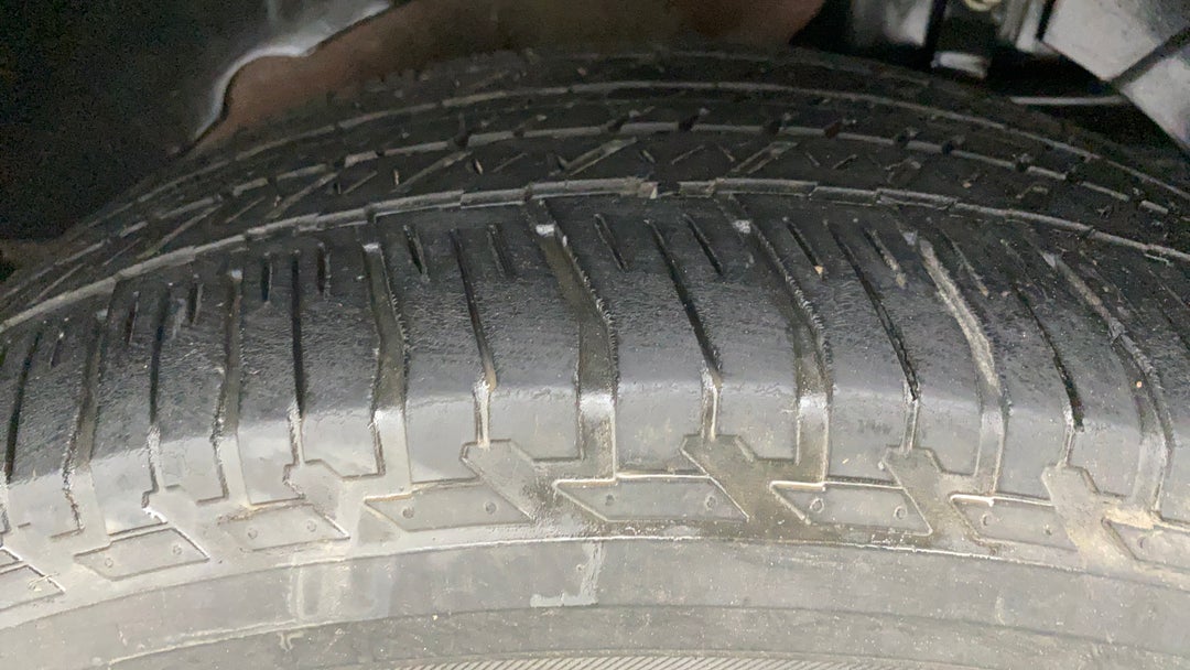 Left Rear Tyre Tread