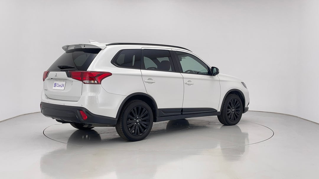 2021 Mitsubishi Outlander Black Edition 7 Seat (2WD), Automatic, 26809 km, Right Back Diagonal (45- Degree) View