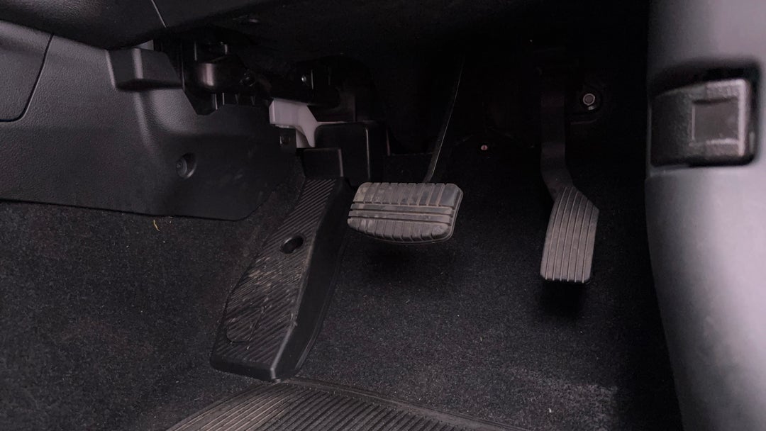 2021 Mitsubishi Outlander Black Edition 7 Seat (2WD), Automatic, 26809 km, Pedals and Footmat