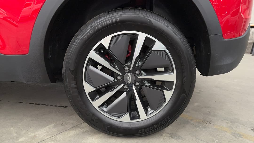 2025 Chery Tiggo 4 Ultimate Hev, Automatic, 7752 km, Left Rear Wheel