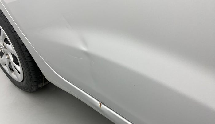 2017 Hyundai Grand i10 MAGNA 1.2 KAPPA VTVT, Petrol, Manual, 18,299 km, Right rear door - Slightly dented