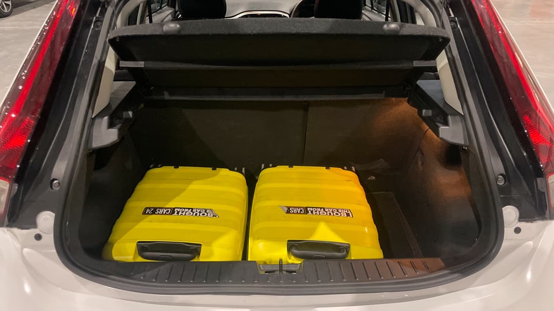 2024 MG Mg3 Auto Core, Automatic, 9824 km, Boot Inside View with Luggage