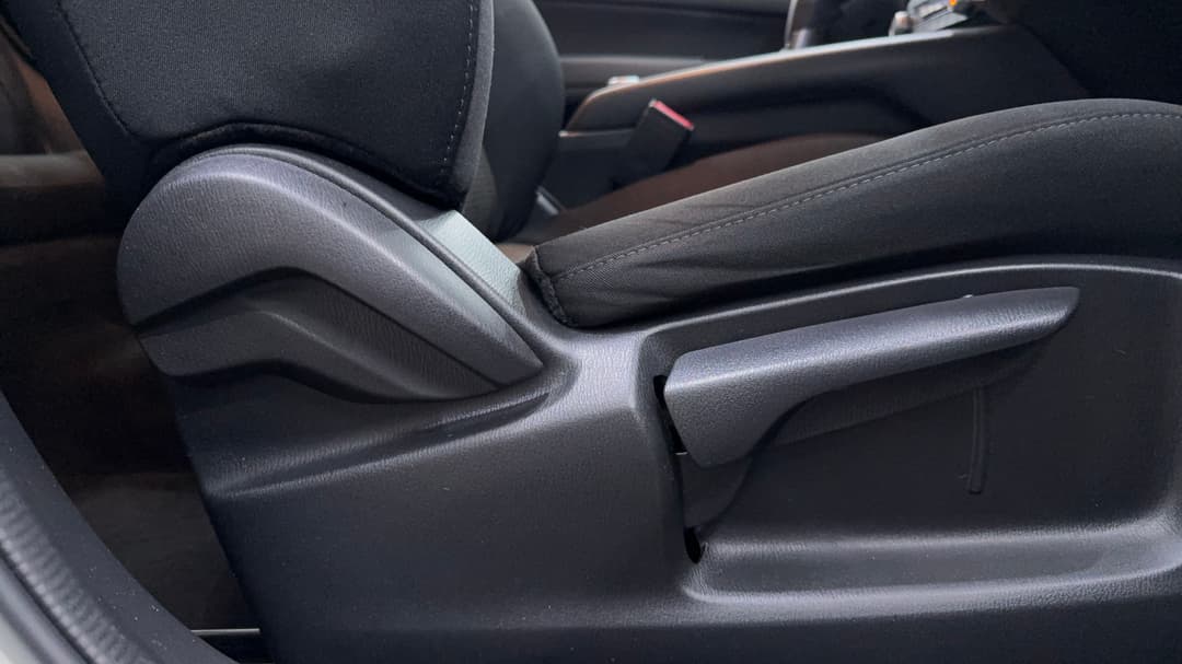 2023 Mazda CX-5 G25 Maxx Sport (AWD), Automatic, 57064 km, Drivers Side Adjustment Panel