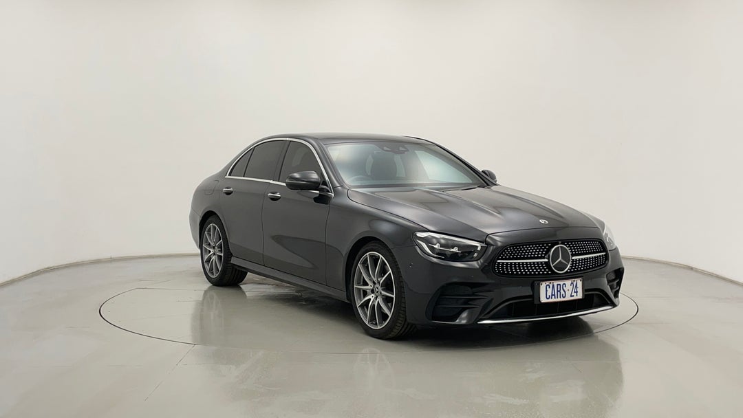 Right Front Diagonal (45- Degree) View