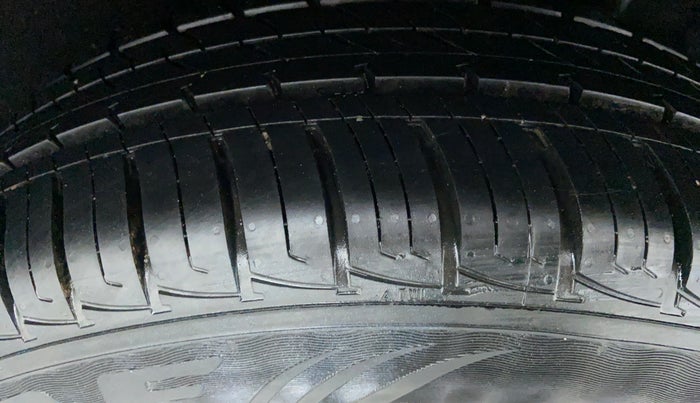 2018 Maruti Vitara Brezza VDI OPT, Diesel, Manual, 37,651 km, Left Rear Tyre Tread