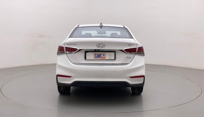 2017 Hyundai Verna 1.6 SX (O) CRDI MT, Diesel, Manual, 92,726 km, Back/Rear