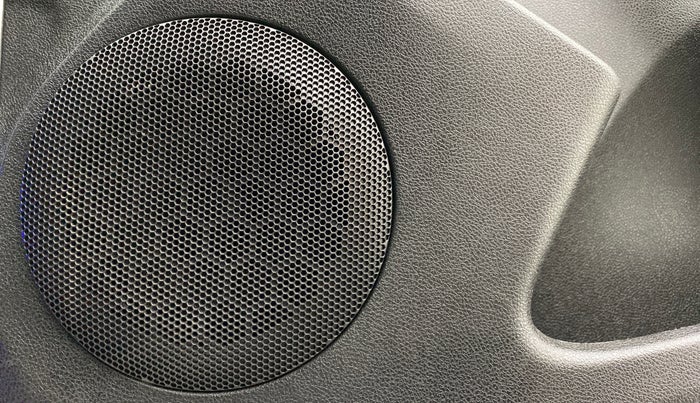 2017 Renault Duster RXS CVT 106 PS, Petrol, Automatic, 25,990 km, Speaker