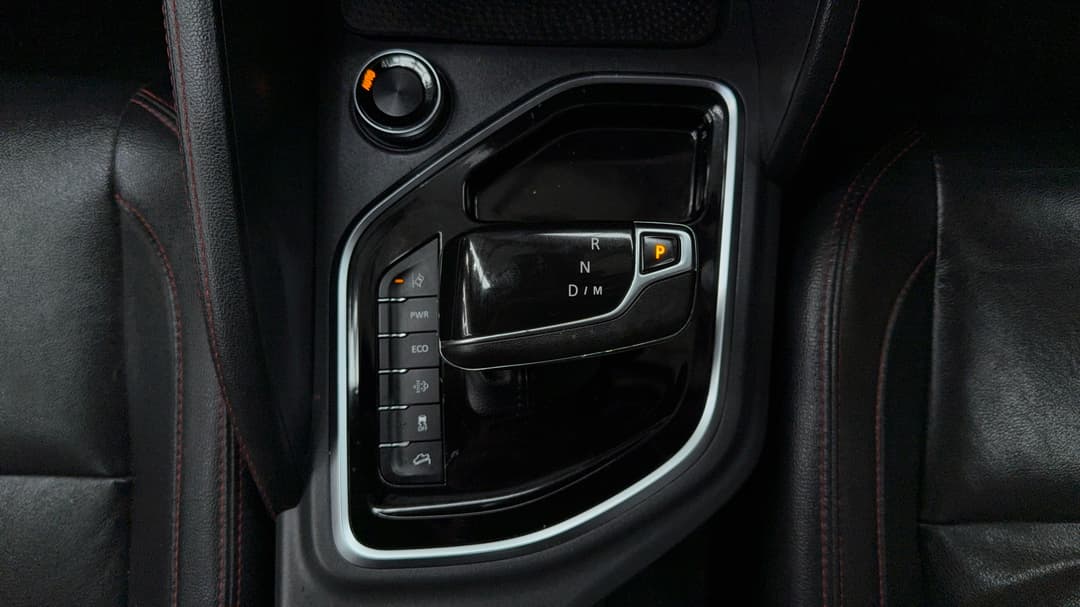 2022 LDV T60 Max Luxe (4x4), Automatic, 66233 km, Gear Lever 