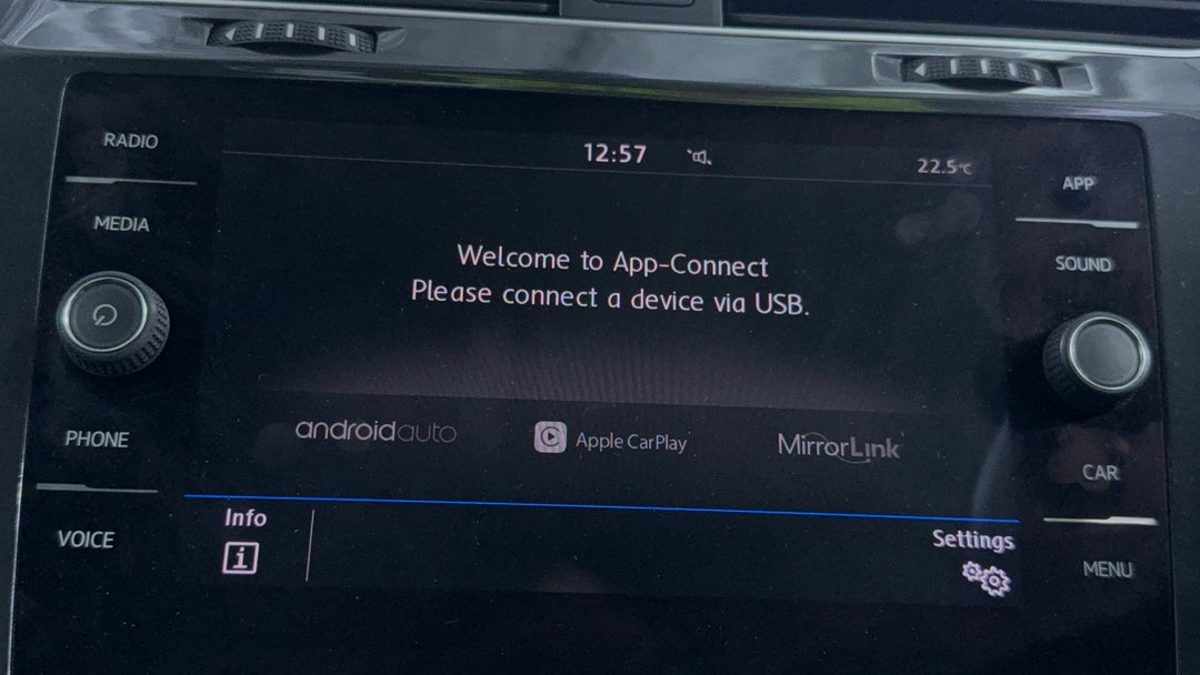 2017 Volkswagen Golf 110 Tsi Trendline, Automatic, 67351 km, Android/Apple Car Play