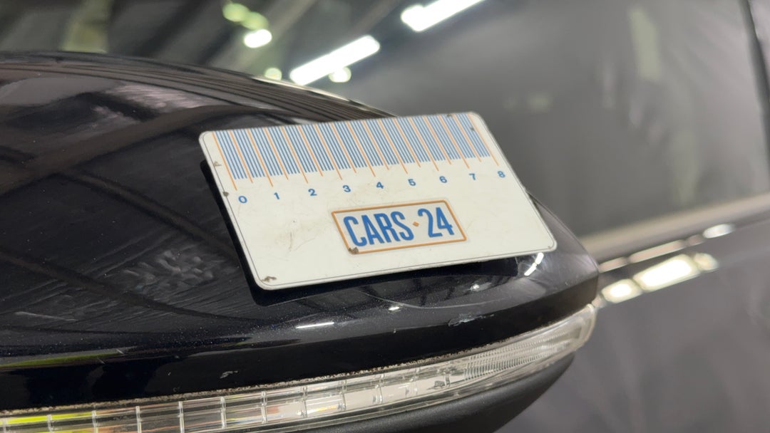 2017 Volkswagen Golf 110 Tsi Trendline, Automatic, 67351 km, Side Mirrors Housing LHS Scratch