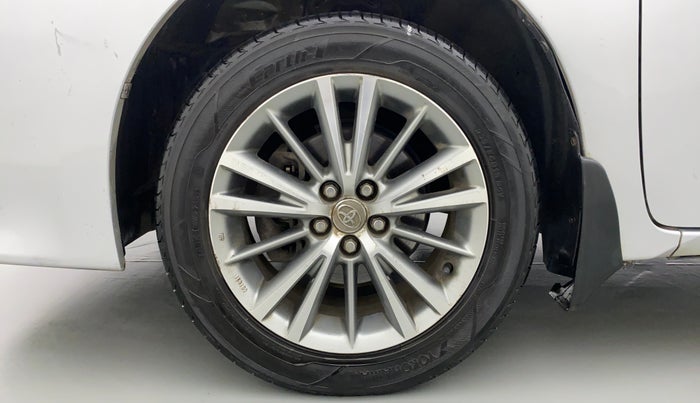 2015 Toyota Corolla Altis VL AT, Petrol, Automatic, 85,879 km, Left Front Wheel