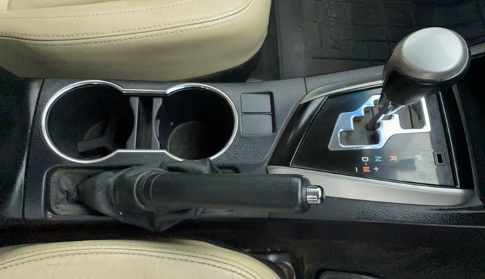 2015 Toyota Corolla Altis VL AT, Petrol, Automatic, 85,879 km, Gear Lever