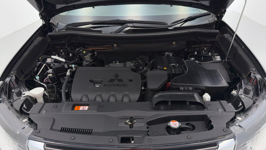 2017 Mitsubishi Outlander Ls (4x2), Automatic, 134530 km, Open Bonnet (Engine)