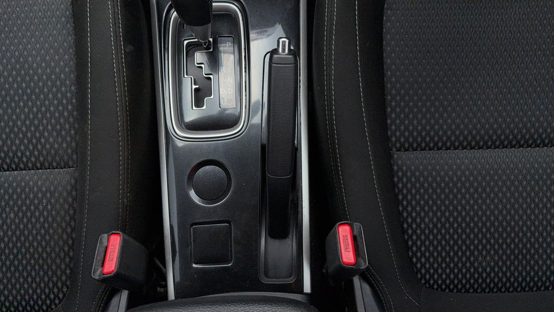 2017 Mitsubishi Outlander Ls (4x2), Automatic, 134530 km, Handbrake