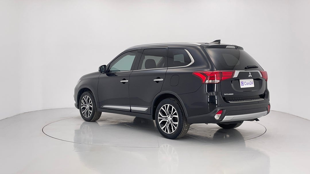 2017 Mitsubishi Outlander Ls (4x2), Automatic, 134530 km, Left Back Diagonal (45- Degree) View