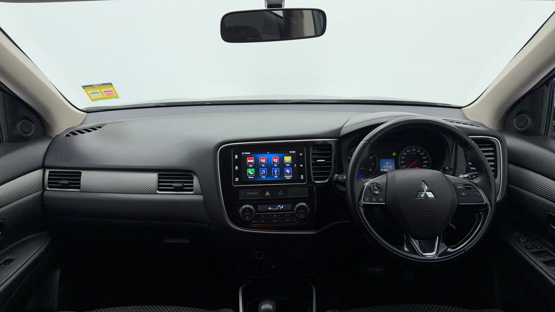 2017 Mitsubishi Outlander Ls (4x2), Automatic, 134530 km, Dashboard View