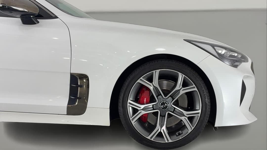 2020 Kia Stinger Gt (red Leather), Automatic, 82548 km, Right Front Wheel