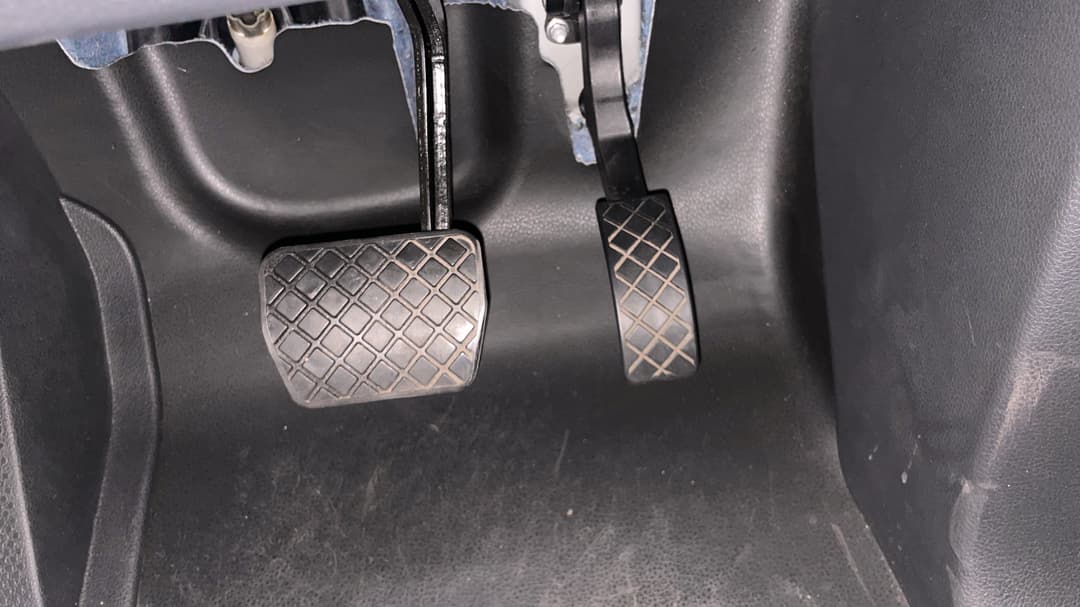 2021 Volkswagen Amarok Tdi420 Core 4motion, Automatic, 44504 km, Pedals and Footmat