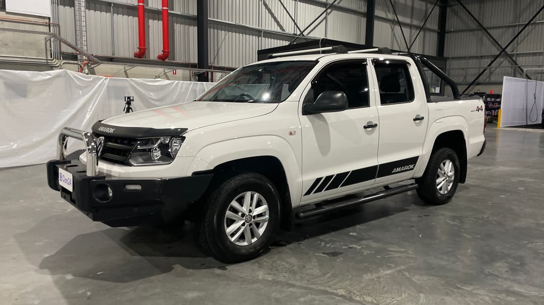 2021 Volkswagen Amarok Tdi420 Core 4motion, Automatic, 44504 km, Left Front Diagonal (45- Degree) View