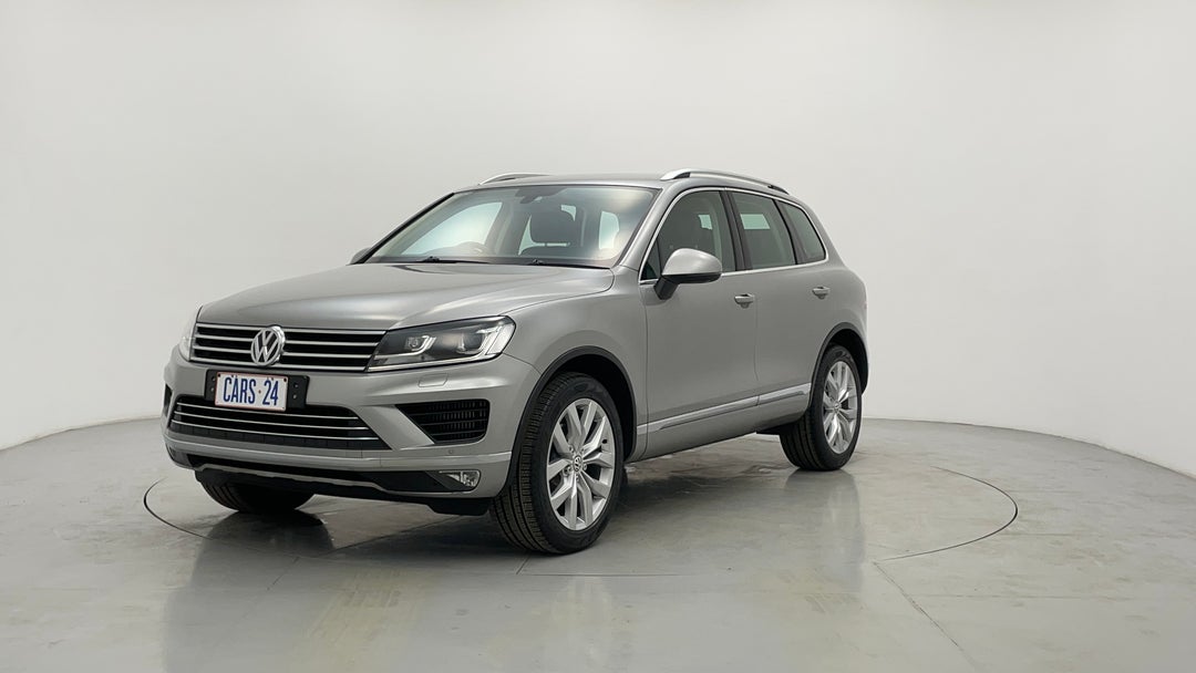 Left Front Diagonal (45- Degree) View