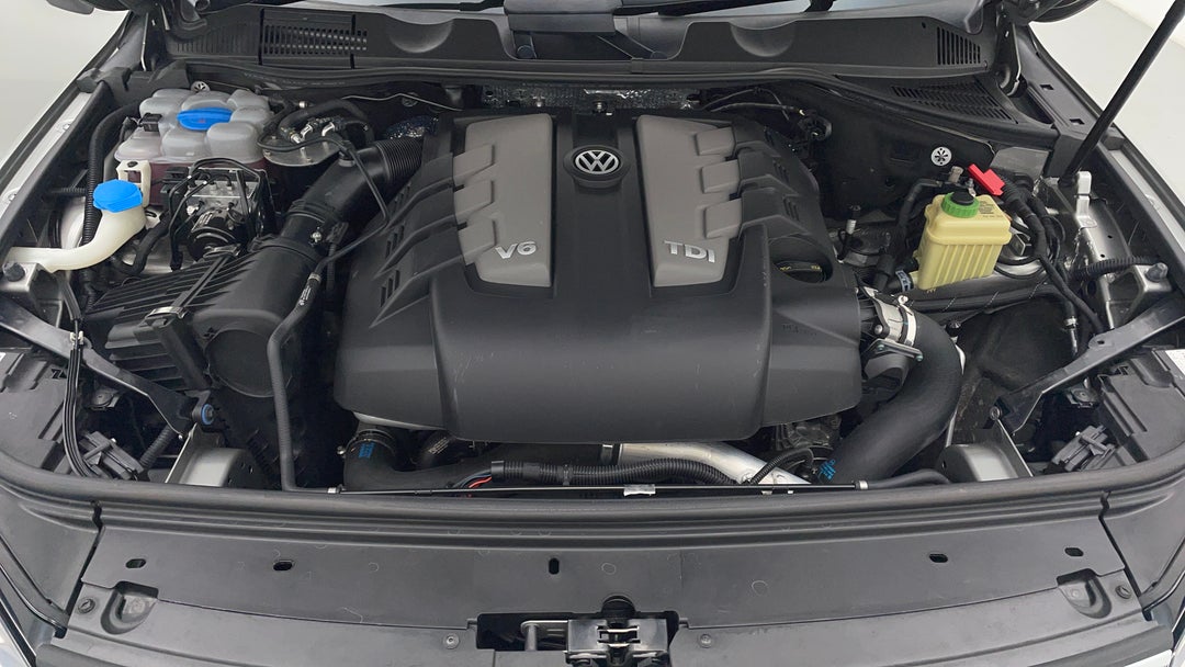 Open Bonnet (Engine)