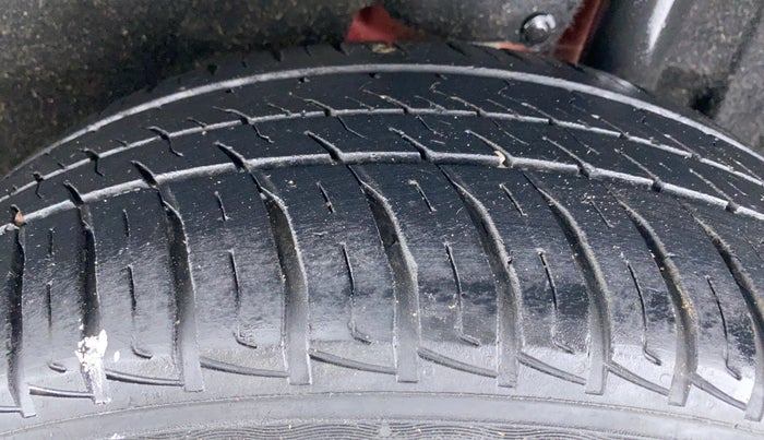 2019 Maruti Vitara Brezza VDI, Diesel, Manual, 41,437 km, Left Rear Tyre Tread