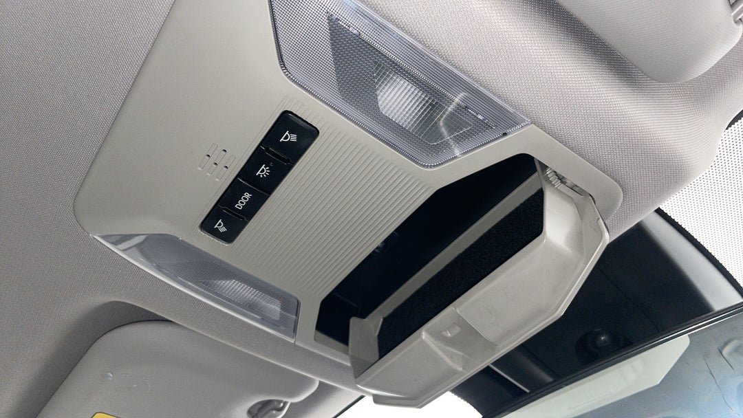 On-Roof Controls/Sunglass holder