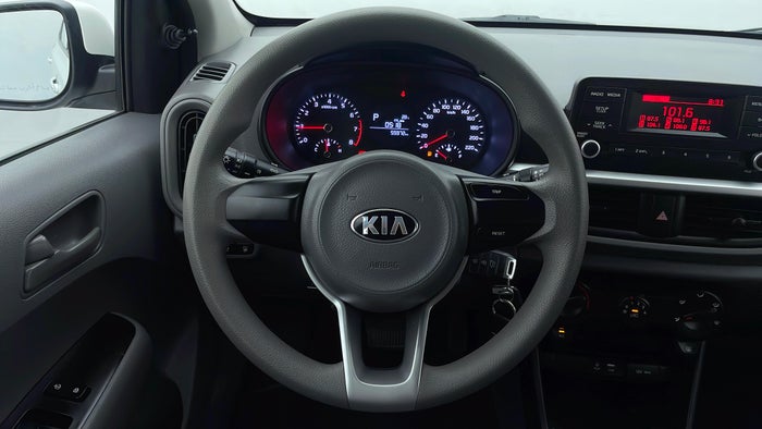 KIA PICANTO-Steering Wheel Close-up