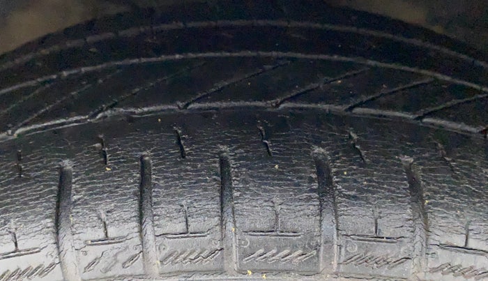 2015 Hyundai Grand i10 ASTA AT 1.2 KAPPA VTVT, Petrol, Automatic, 46,360 km, Left Front Tyre Tread