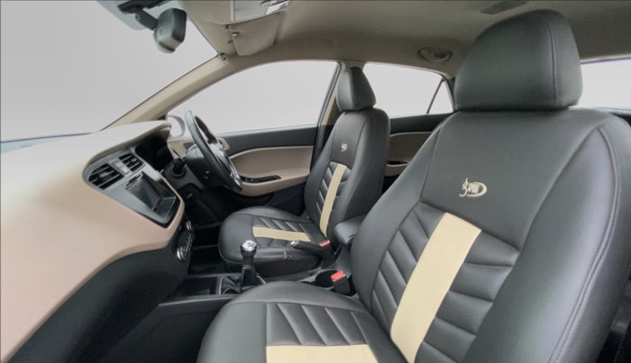 2015 Hyundai Elite i20 ASTA 1.2, Petrol, Manual, 30,095 km, Right Side Front Door Cabin View